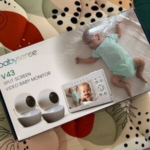 V43 Split Screen Video Baby Monitor - White